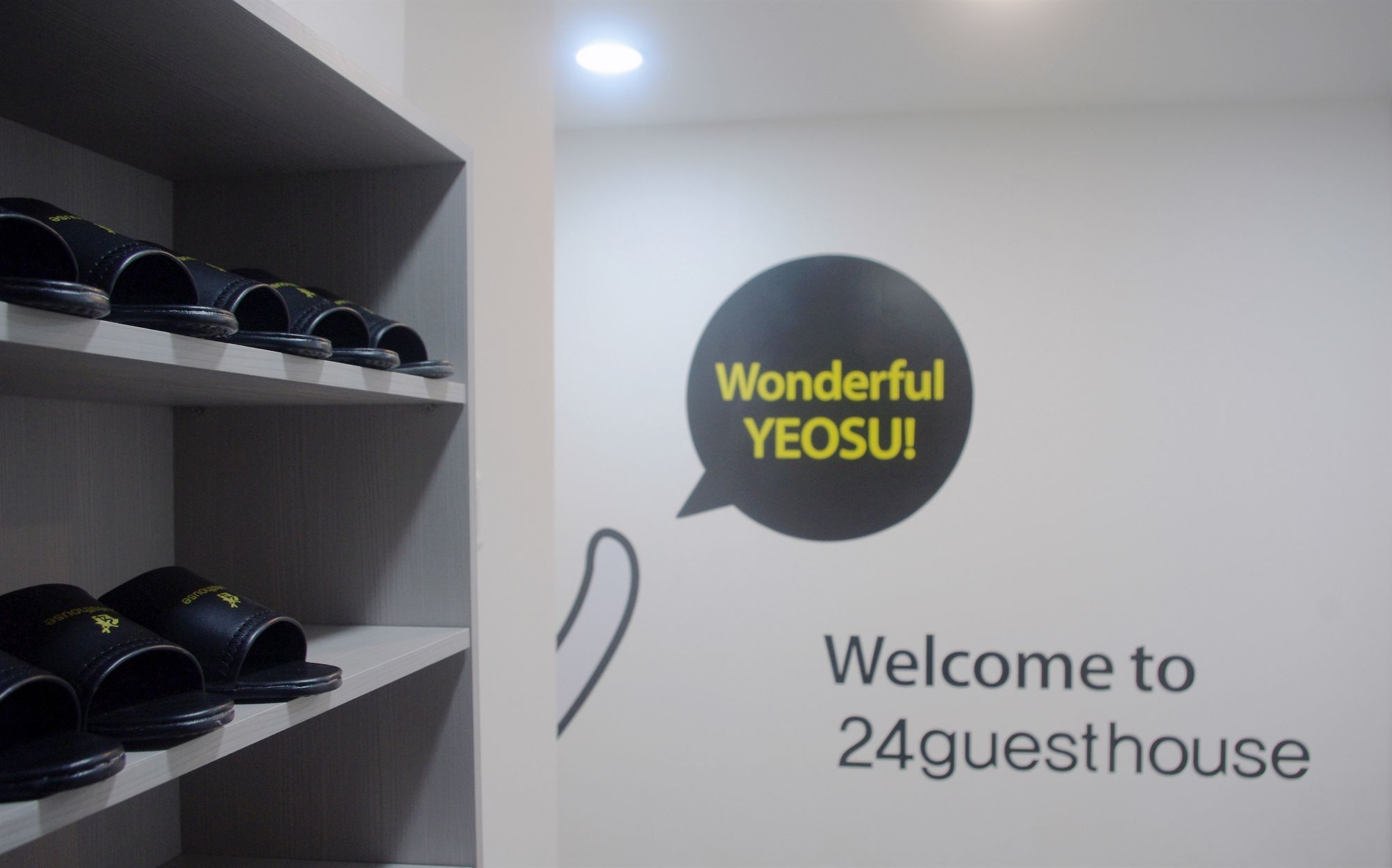 24 Guesthouse Yeosu Esterno foto