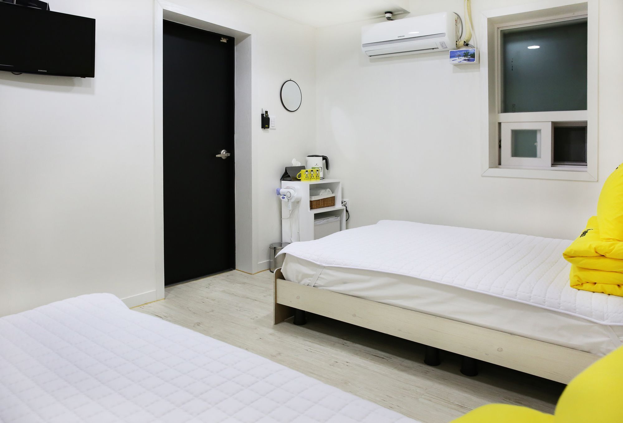 24 Guesthouse Yeosu Esterno foto