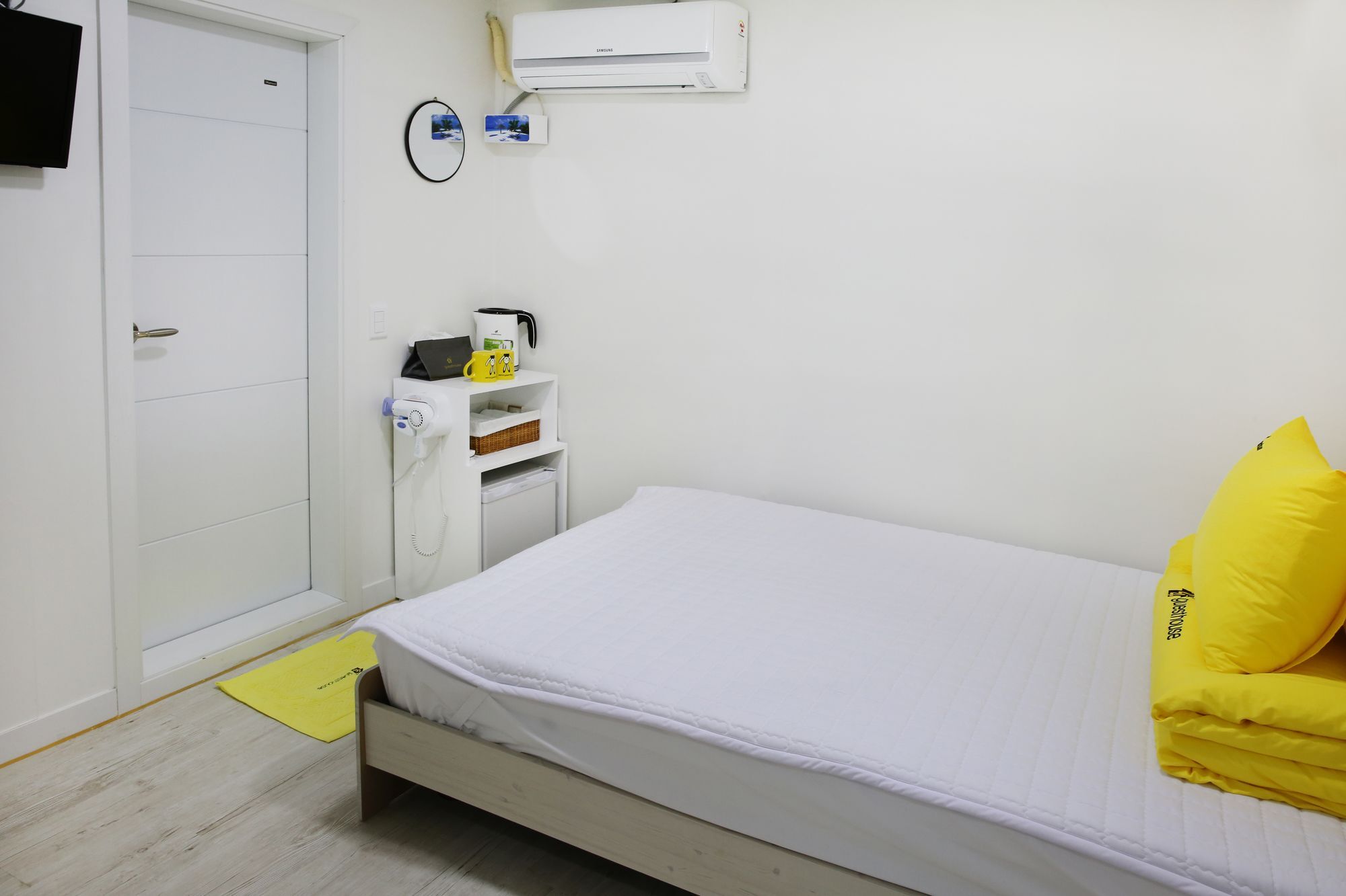 24 Guesthouse Yeosu Esterno foto