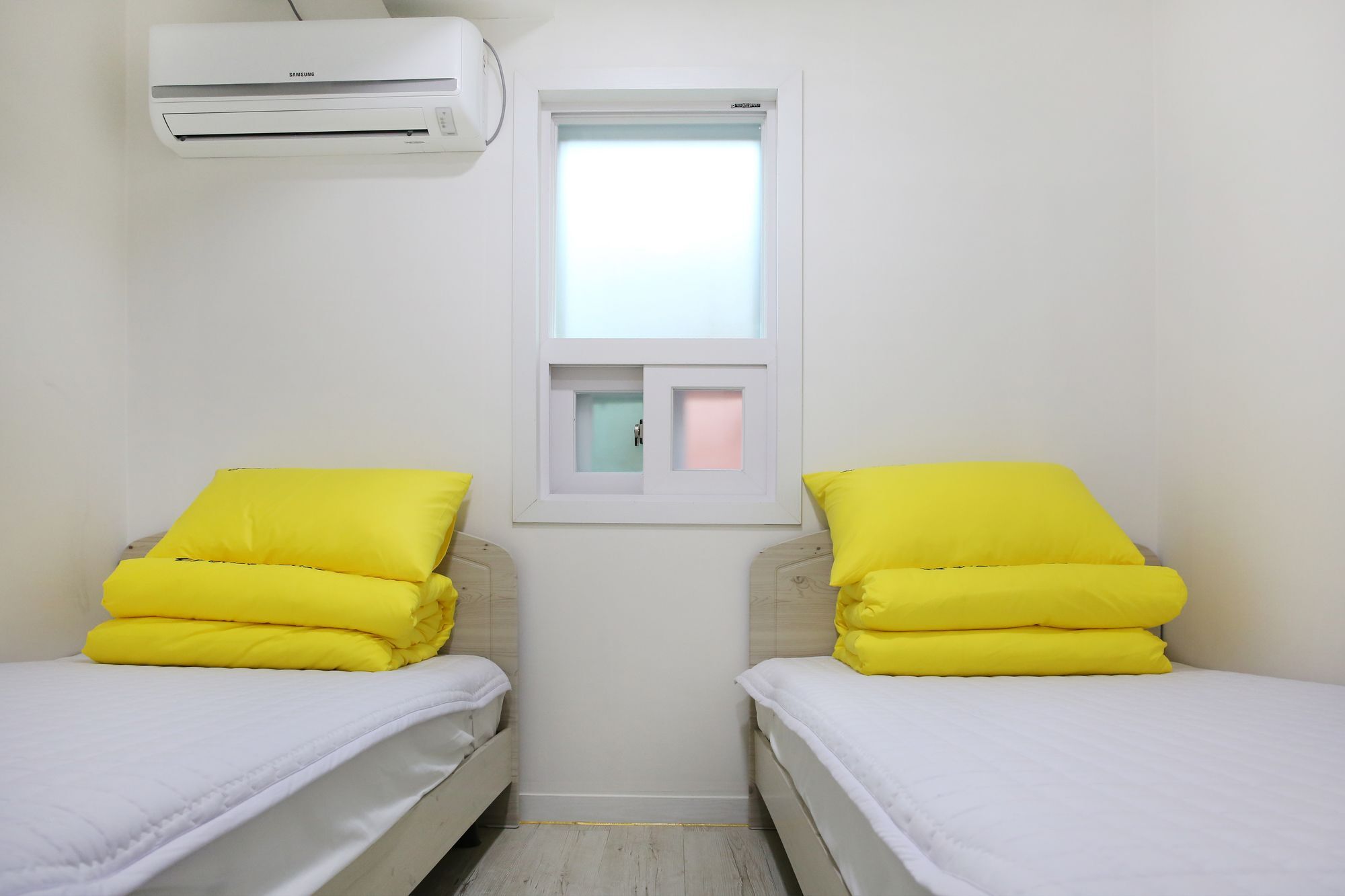24 Guesthouse Yeosu Esterno foto
