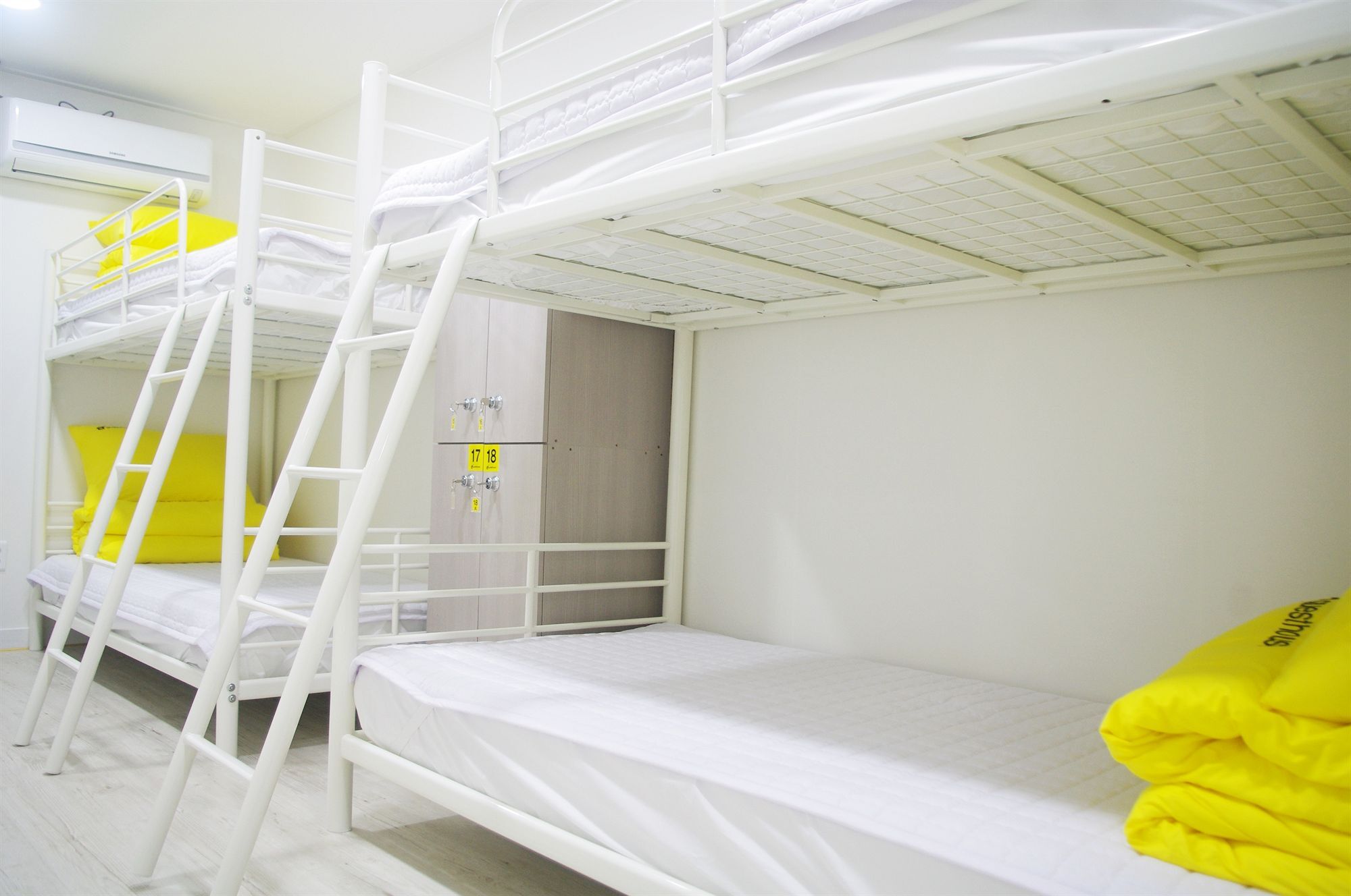 24 Guesthouse Yeosu Esterno foto